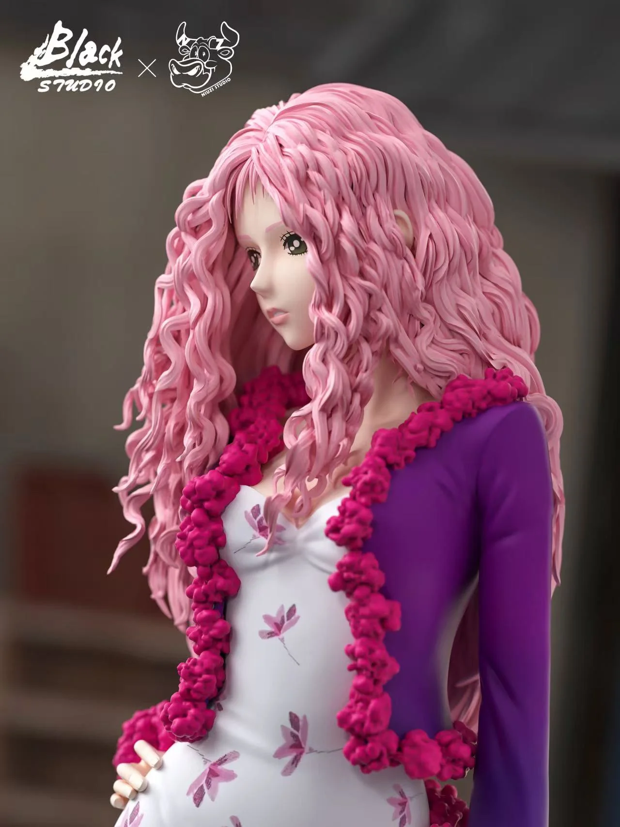 NIUZI Studio X BLACK Studio -  NANA Layla Serizawa 1/6 Statue