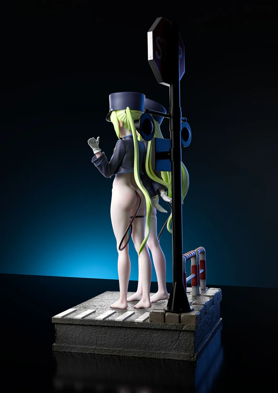 Genius Bee Studio - Highlander Railroad Academy Tachibana Hikari X Tachibana Nozomi Blue Archive Statue 