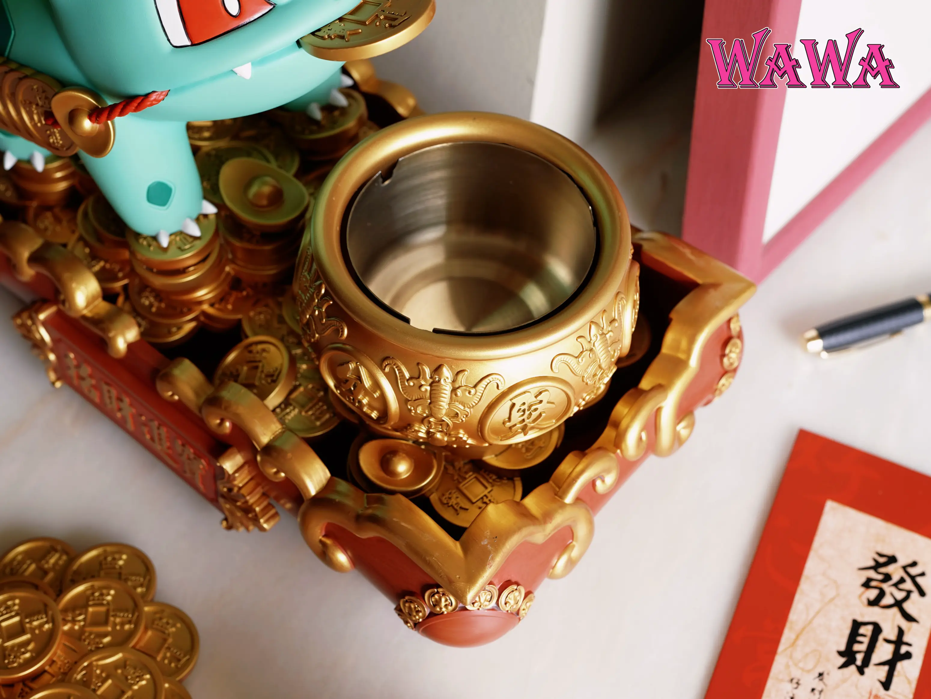 WAWA Studio -  Pokemon Fortune-Attracting Golden Toad Bulbasaur Statue