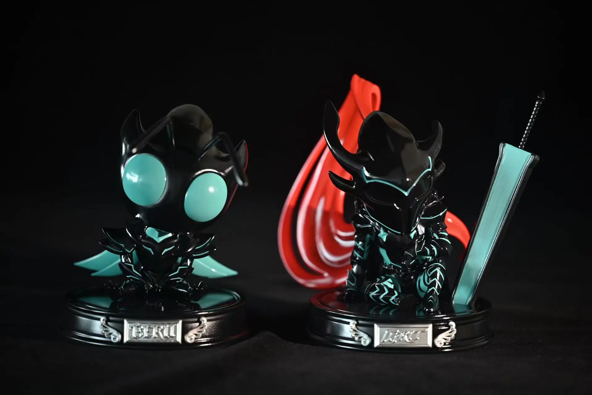 Hippo Studio & Lazy Studio - Solo Leveling Seated Series Igris & Beru Statue(GK)