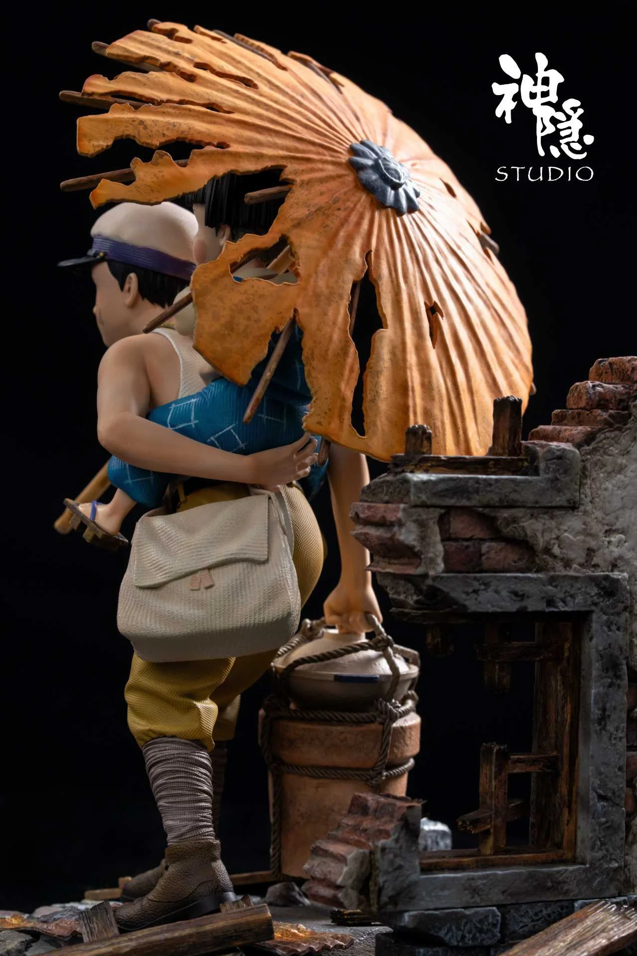 ShenYin Studio - Grave of Fireflies Seita & Setsuko Statue
