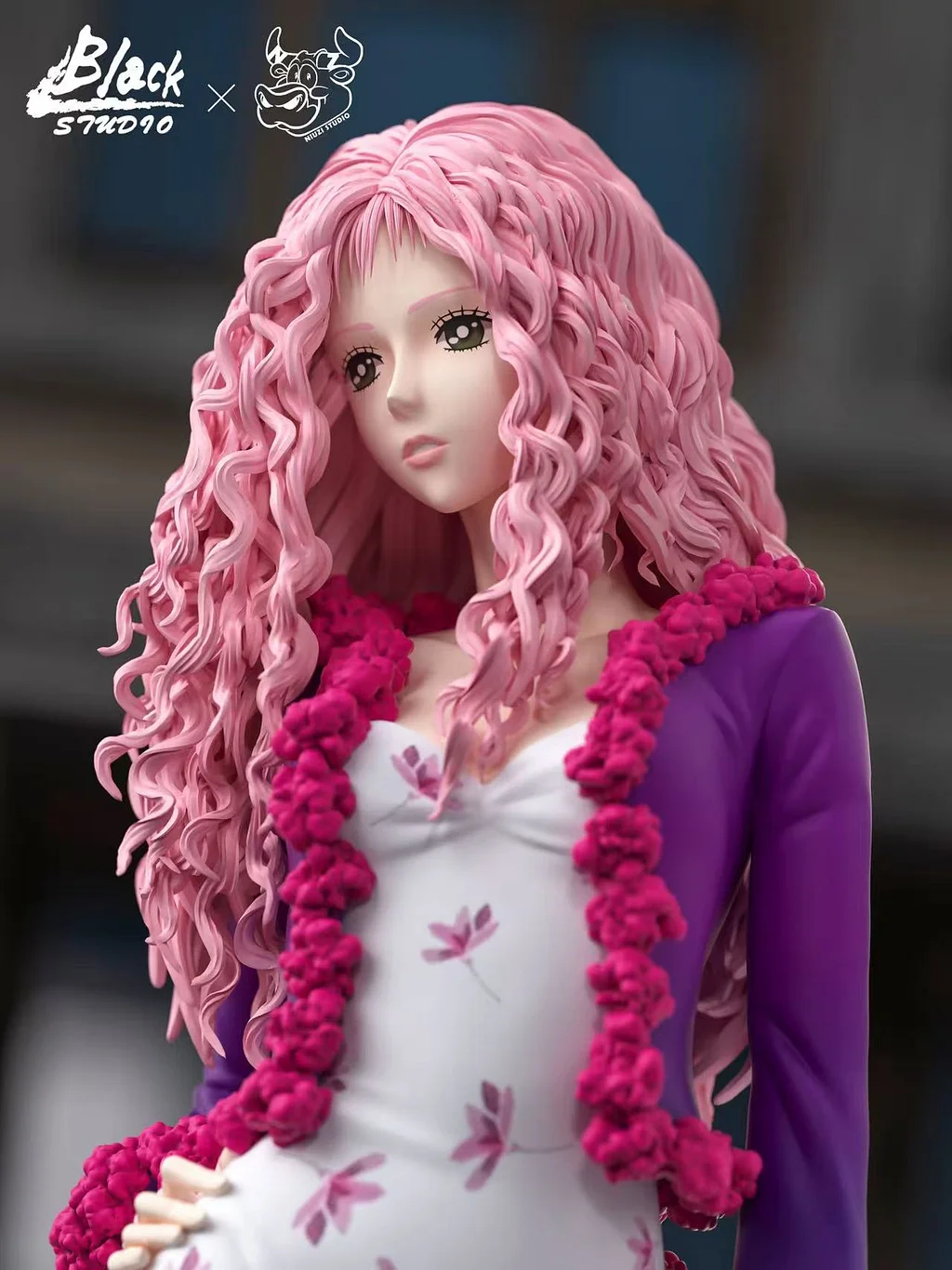 NIUZI Studio X BLACK Studio -  NANA Layla Serizawa 1/6 Statue