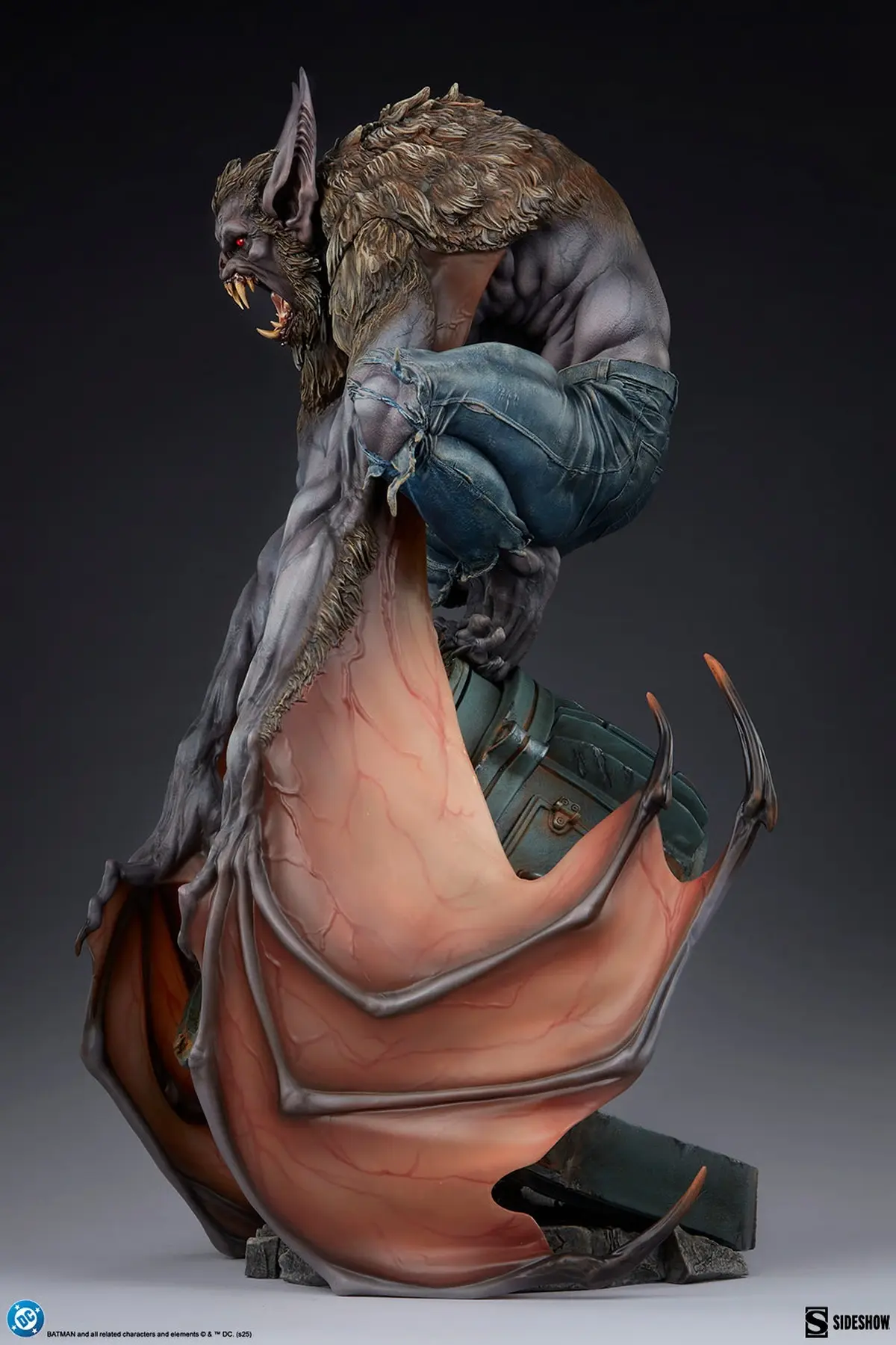 Sideshow Collectibles - Man-Bat Premium Format Figure 300915 (Licensed)Statue(GK)