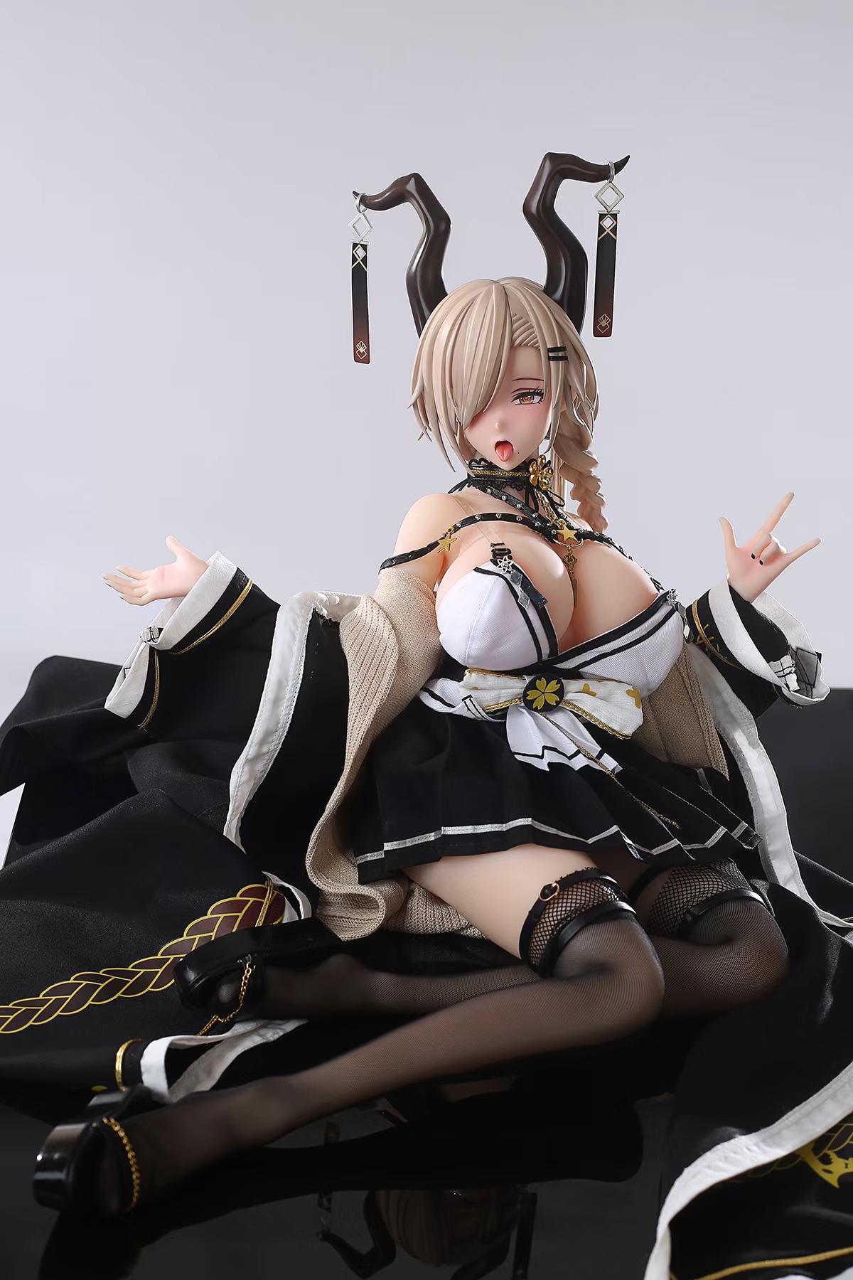YuZhaiRenXing Studio Owari Azur Lane