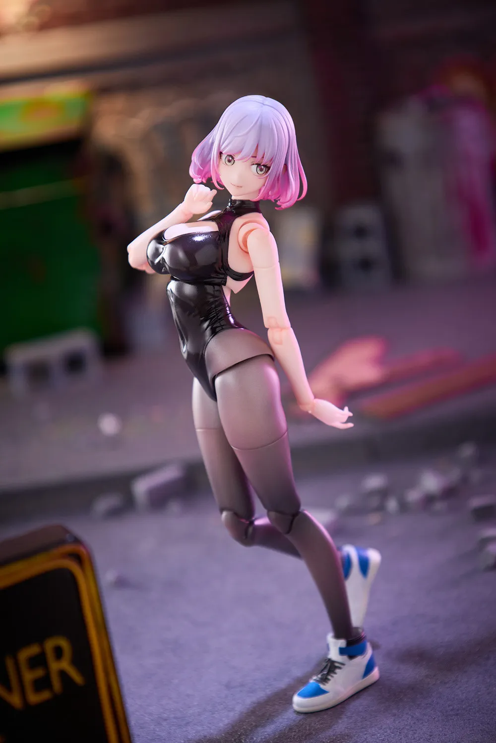Otherwhere - Runa Action Figure Licensed 