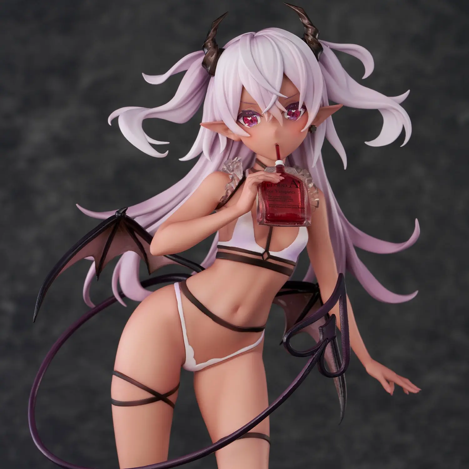 Eighteen - Dusky-Skinned Vampire Yoru-chan lllustration by Yukimiya Yuge (Licensed) Statue(GK)(Adult 18+)