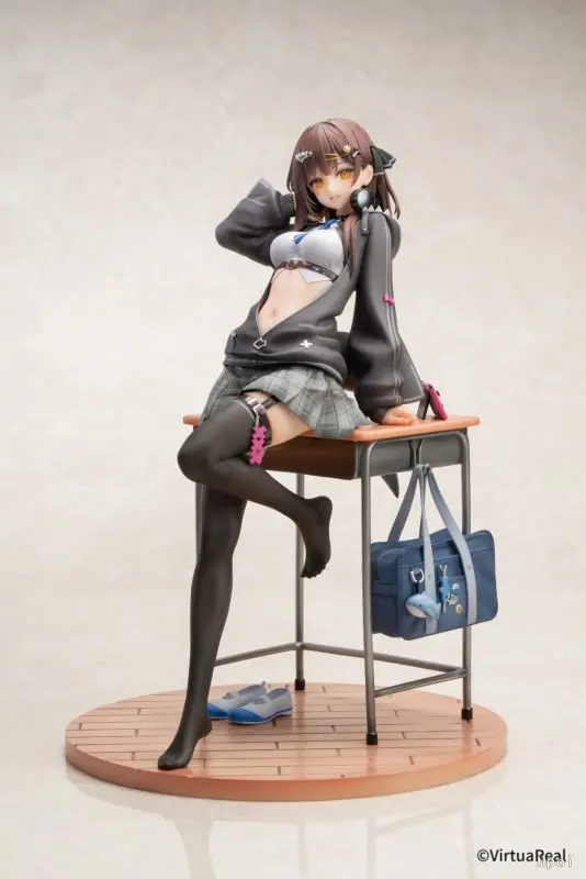 Reverse Studio - VirtuaReal Project Nana7mi 1/7 Shark Suit 2.0 (Licensed)Statue(GK) 