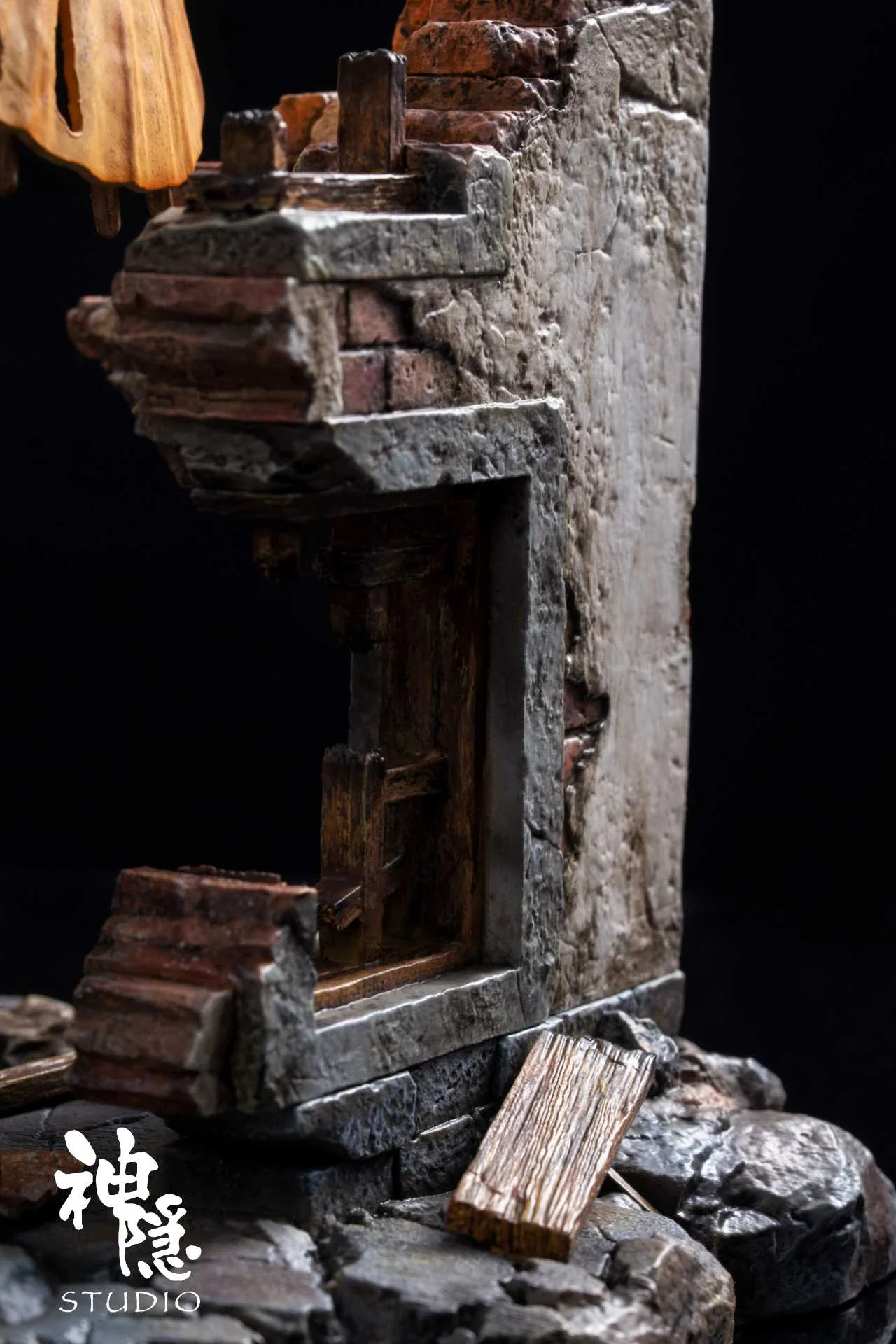 ShenYin Studio - Grave of Fireflies Seita & Setsuko Statue