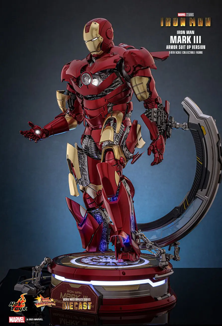Hottoys - Iron Man Mark III (Armor Suit Up Version) 1/6th scale Collectible Figure MMS825D72 (Licensed)  Action Figure