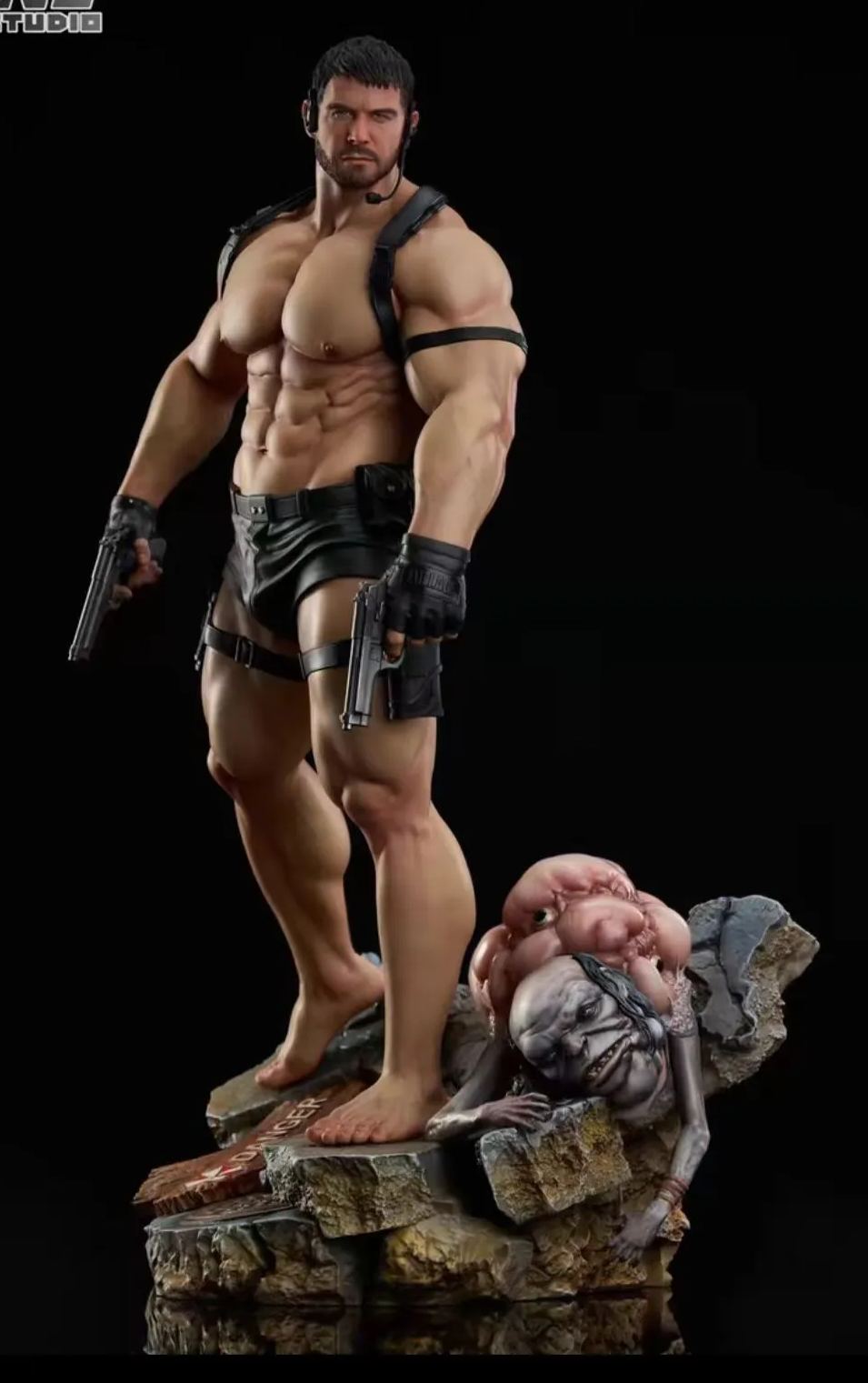 In stock - Resident Evil 8 Chris Redfield 1/6 statue GK-NL Studio Pre-sale