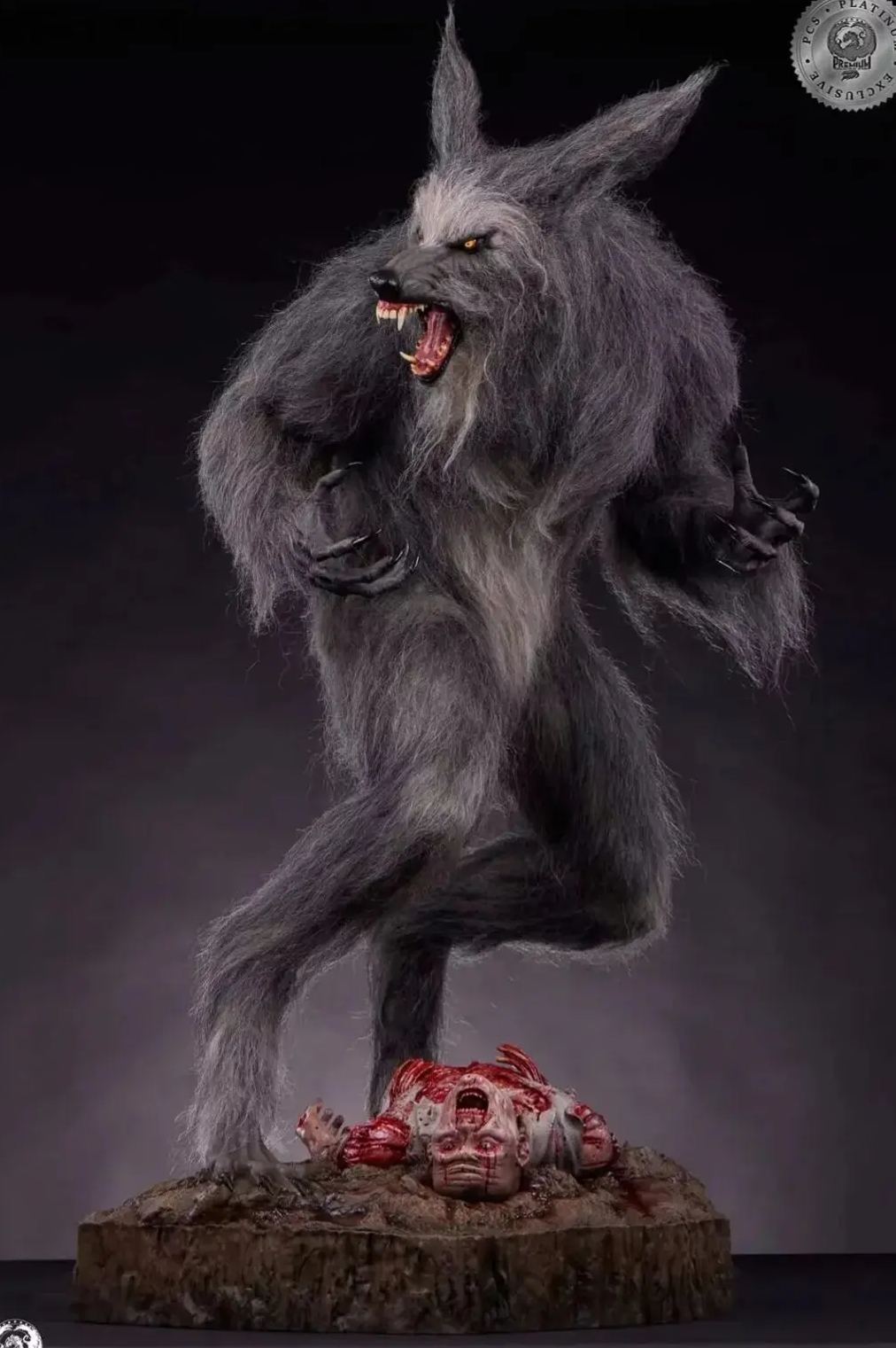 Premium Collectibles studio - Howling III - The Werewolf (Licensed) Statue 