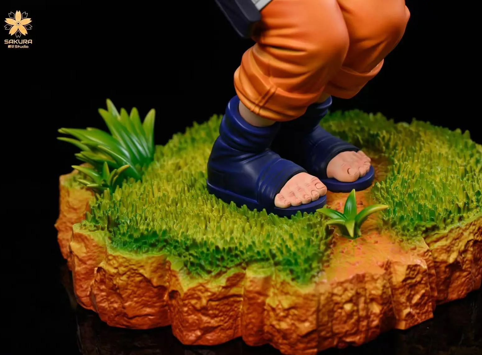 SAKURA Studio -   Uzumaki  Statue 