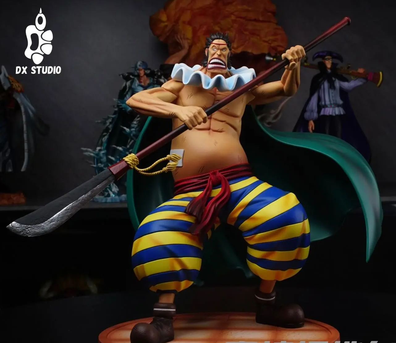 DX Studio -  One Piece Happo Navy Cai Yue Statue