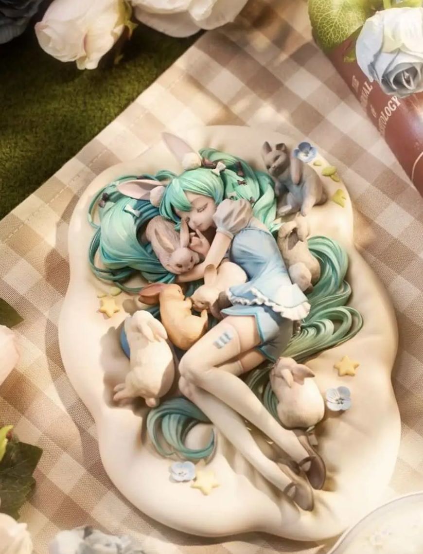 Liang Chan Studio - Sleeping Rabbit Hatsune Miku Statue