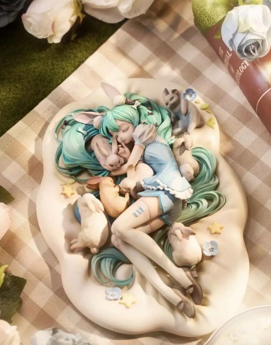 Liang Chan Studio - Sleeping Rabbit Hatsune Miku Statue