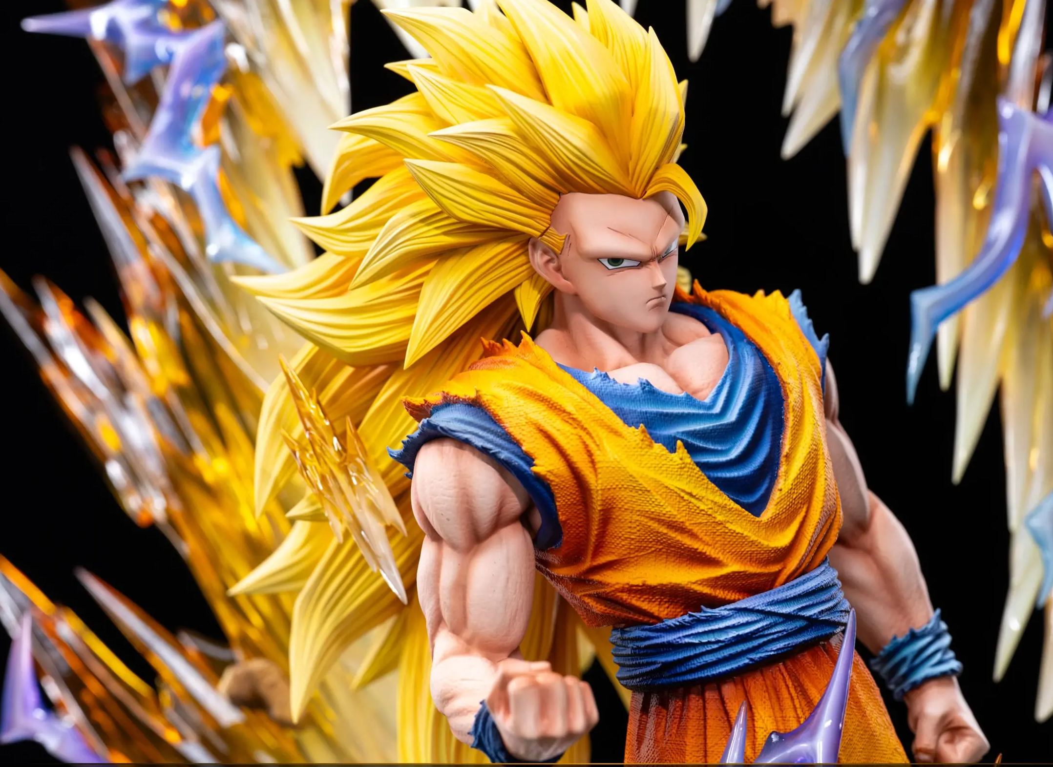 Summer Studio - Dragon Ball Super Saiyan 3 Goku Statue 