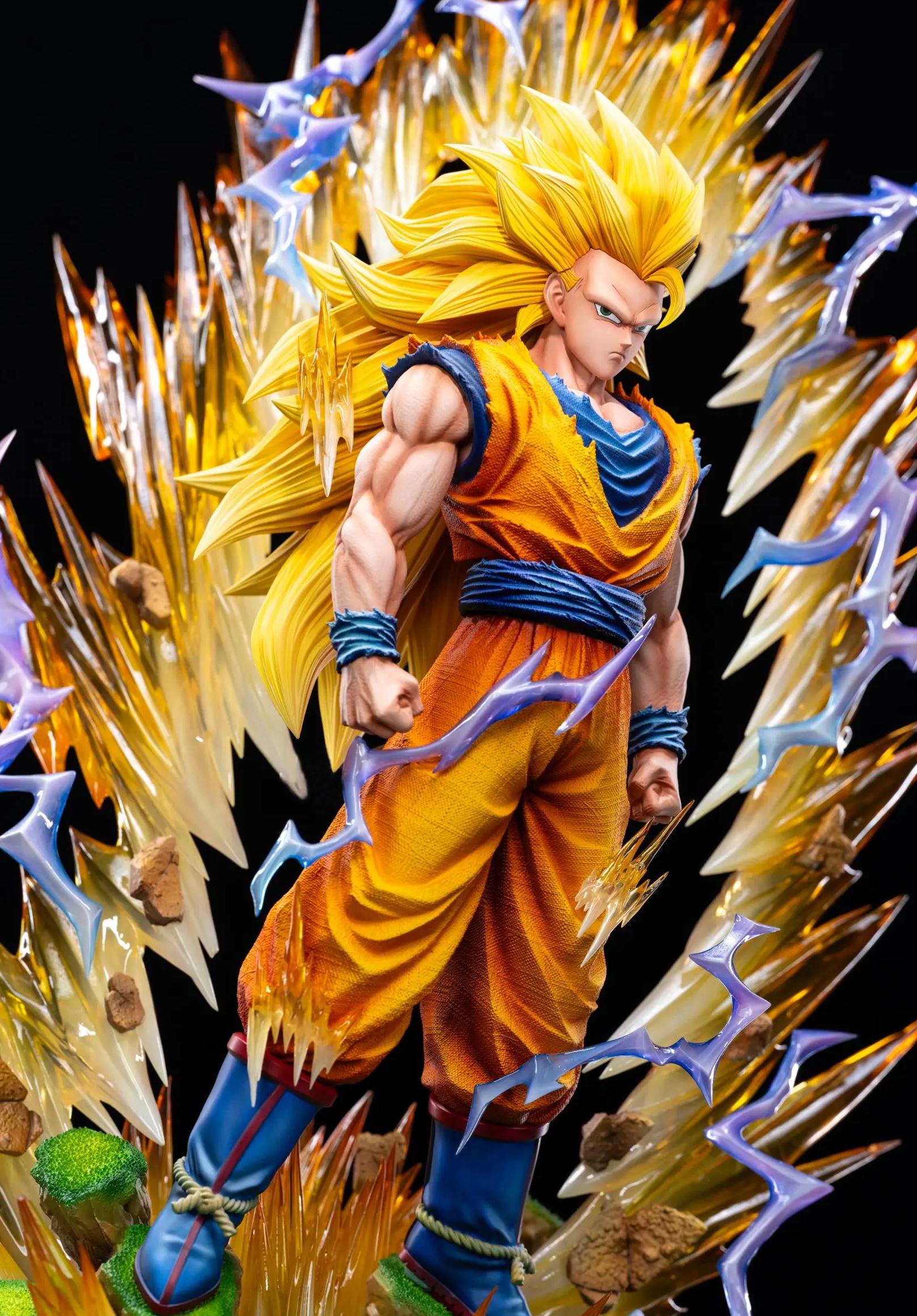 Summer Studio - Dragon Ball Super Saiyan 3 Goku Statue 