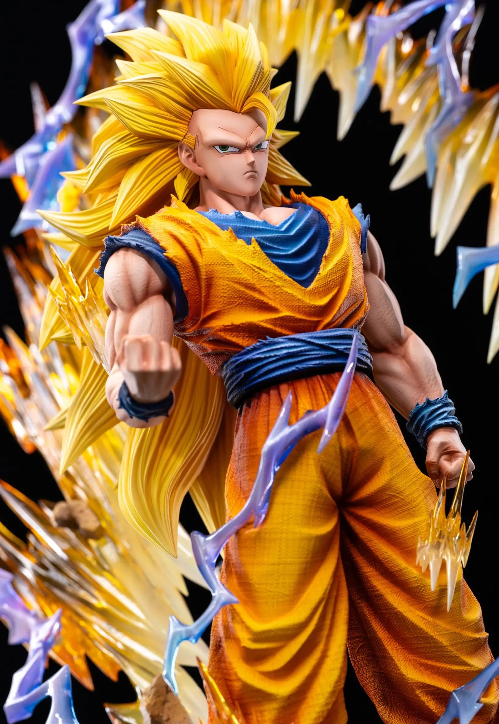 Summer Studio - Dragon Ball Super Saiyan 3 Goku Statue 