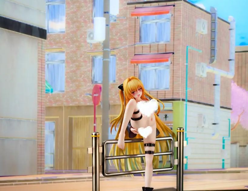 ZTR Studio - Golden Darkness To LOVE-Ru Statue 