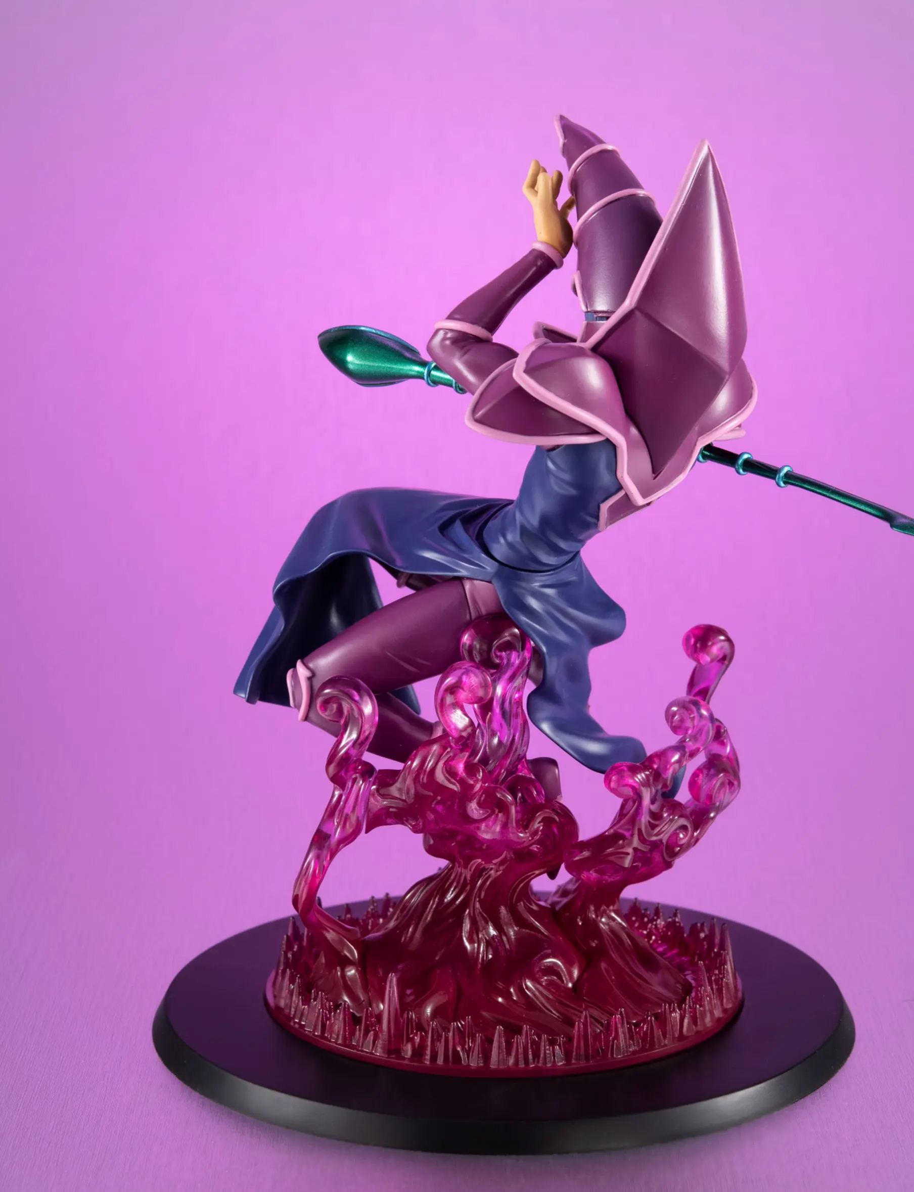 MegaHouse - MONSTERS CHRONICLE Yu-Gi-Oh! Duel Monsters Dark Magician X Silent Magician Complete Figure (Licensed)Statue 