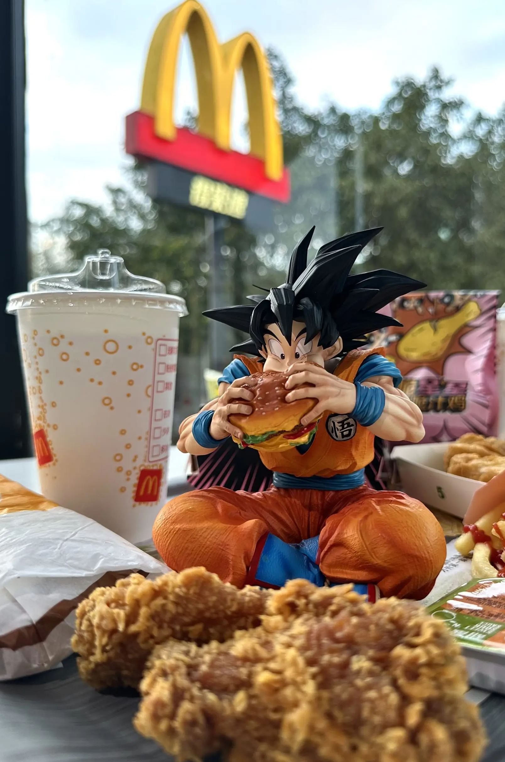 HS Studio - Hamburger Son Goku Dragon Ball Statue