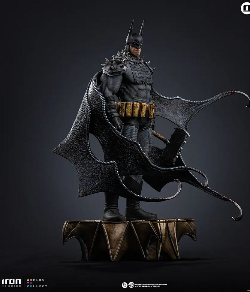 Iron Studio - Batman Absolute - DC Comics - Art Scale 1-10 Statue DCCDCG133125-10  Licensed