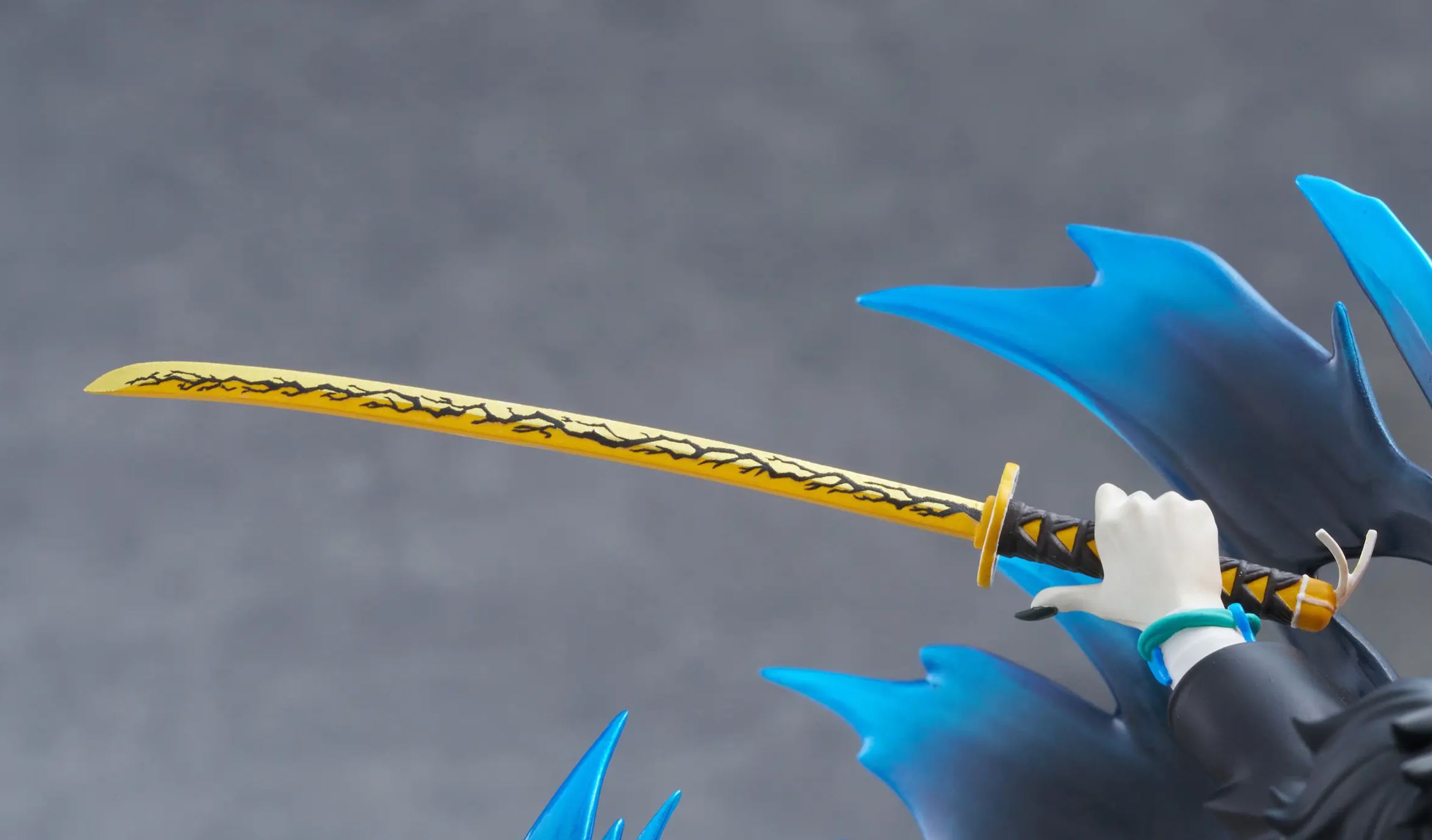 Aniplex - Demon Slayer: Kimetsu no Yaiba Zenitsu Agatsuma X Kaigaku NON Scale Figure Licensed Statue