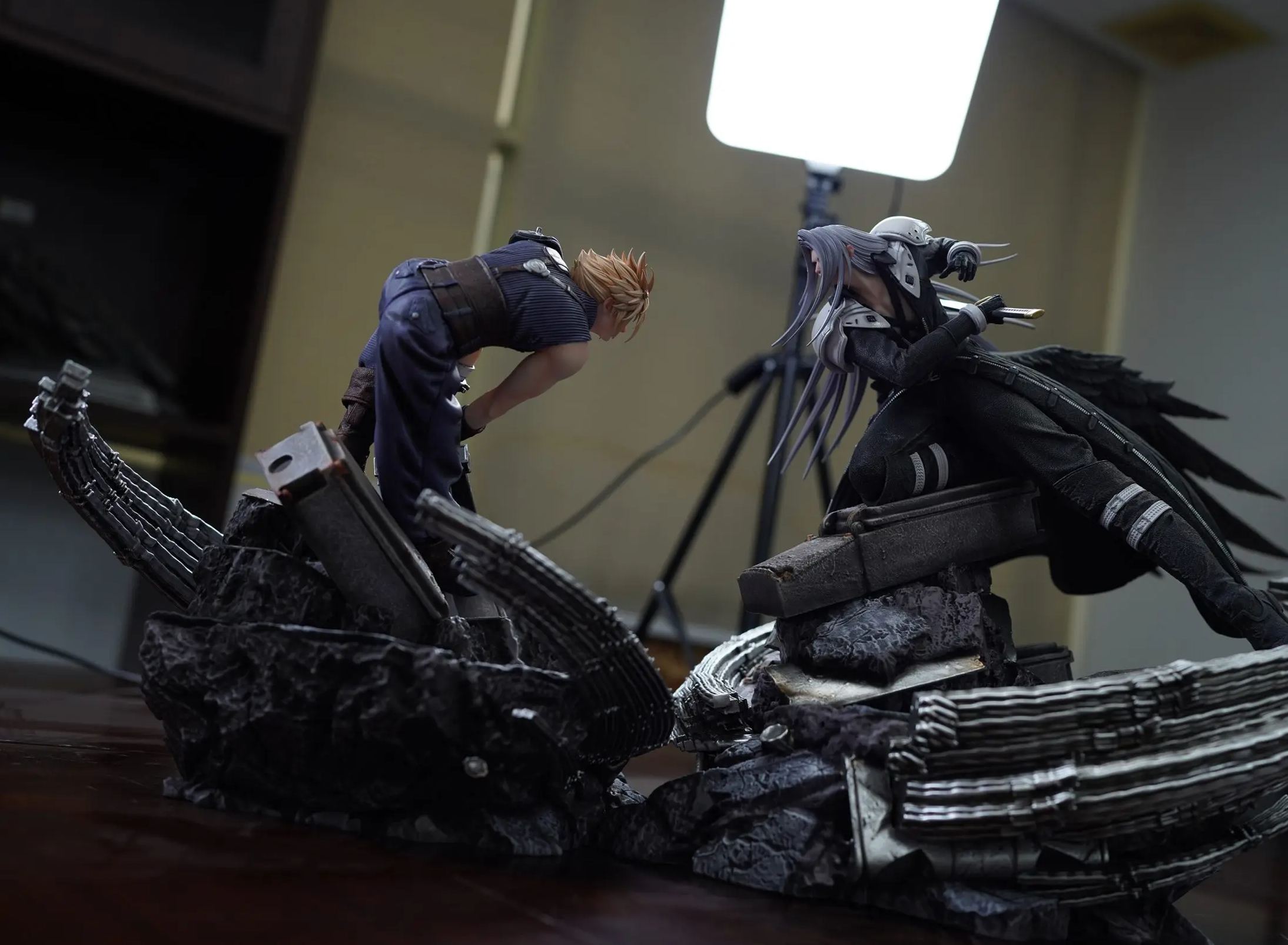 TheOnes Studio - Cloud Strife X Sephiroth Final Fantasy Statue