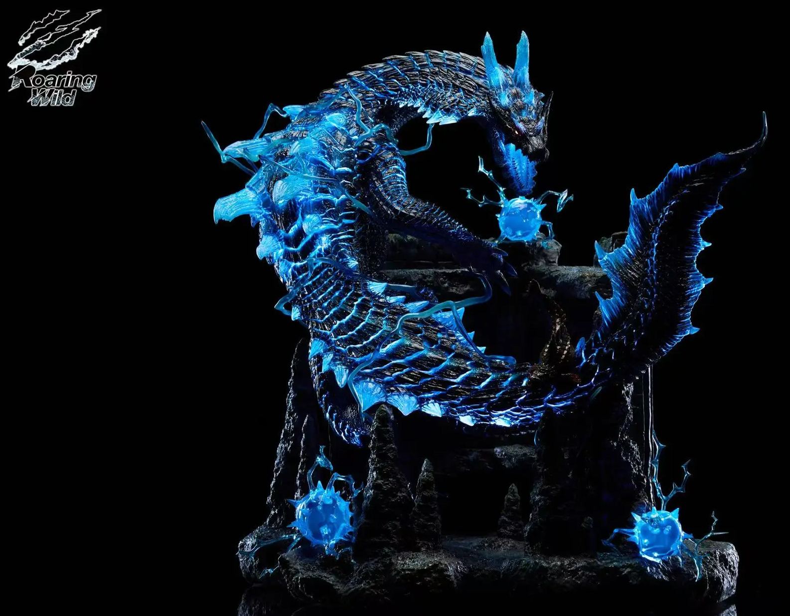 Roaring Wild Studio - Lagiacrus X Abyssal Laguacrus Monster Hunter Statue