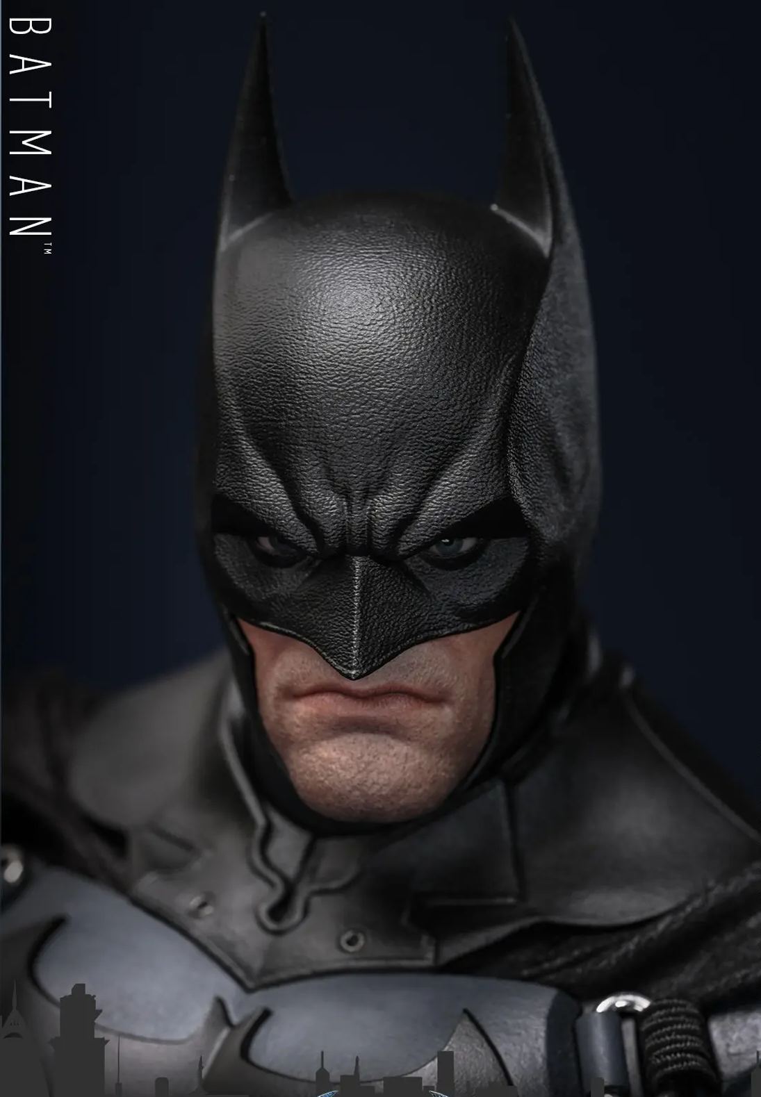 Hottoys - Batman: Arkham Origins1/6th scale Collectible Figure VGM83 Licensed Statue 