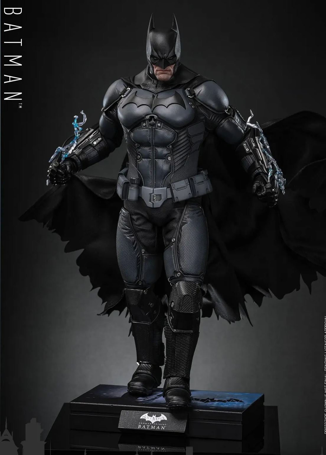 Hottoys - Batman: Arkham Origins1/6th scale Collectible Figure VGM83 Licensed Statue 