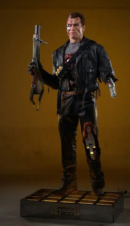 Inner Studio - Terminator T800 battle damage 1/1 life size statue The Terminator Statue