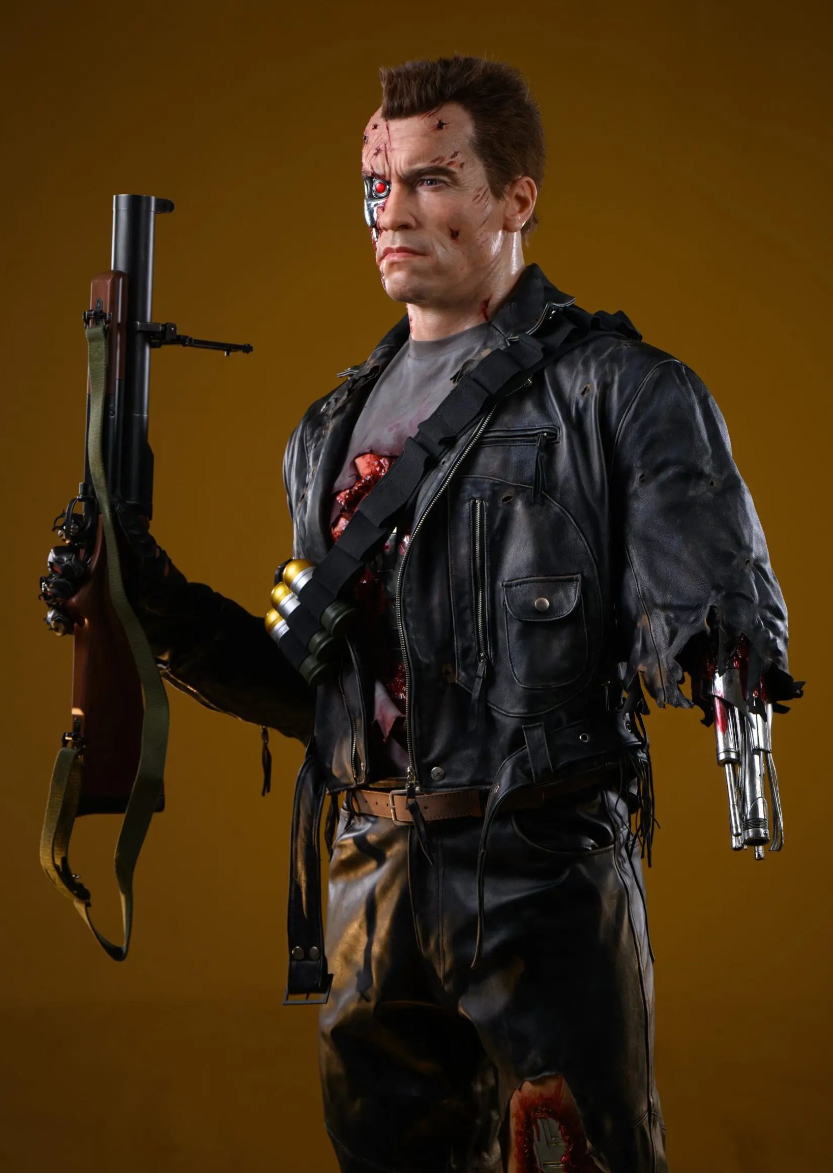 Inner Studio - Terminator T800 battle damage 1/1 life size statue The Terminator Statue