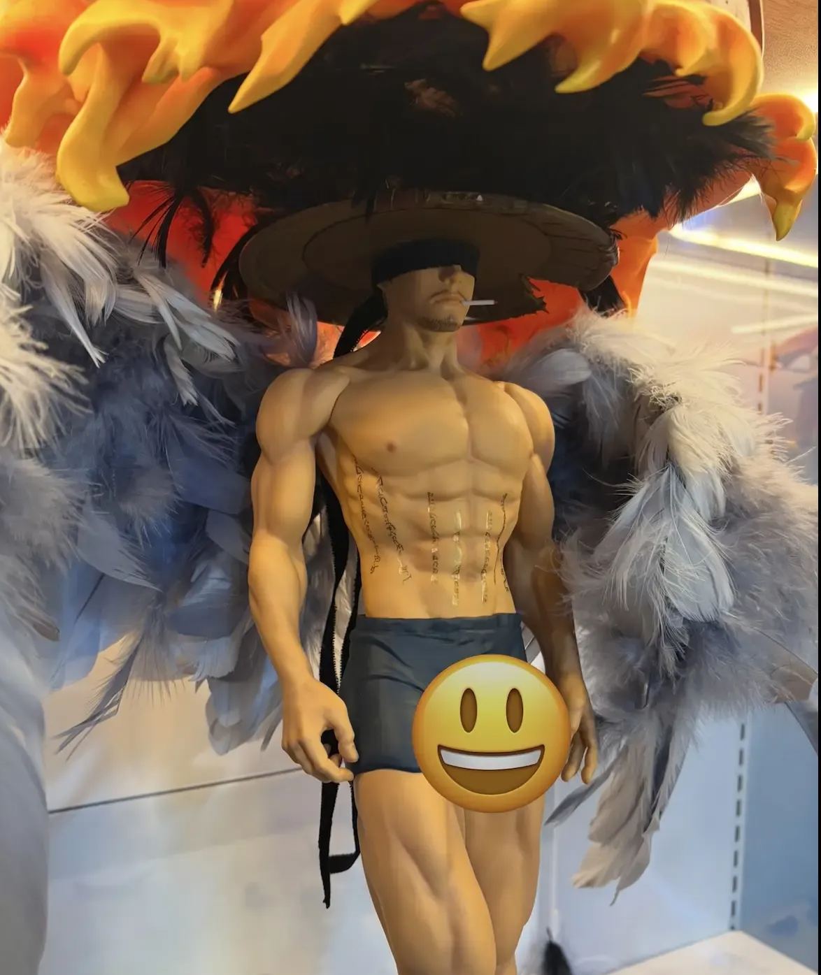 Salted Fish Studio - Hong Statue Licensed Statue 