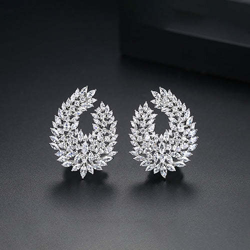 White Embellished Trendy Moissanite Diamonds Luxury 18k White Gold Pla