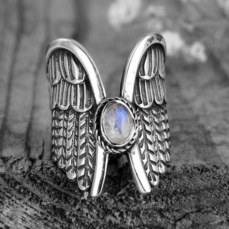 Wings White Classic Vintage Oval Shaped Gemstone 18k White Gold Plated