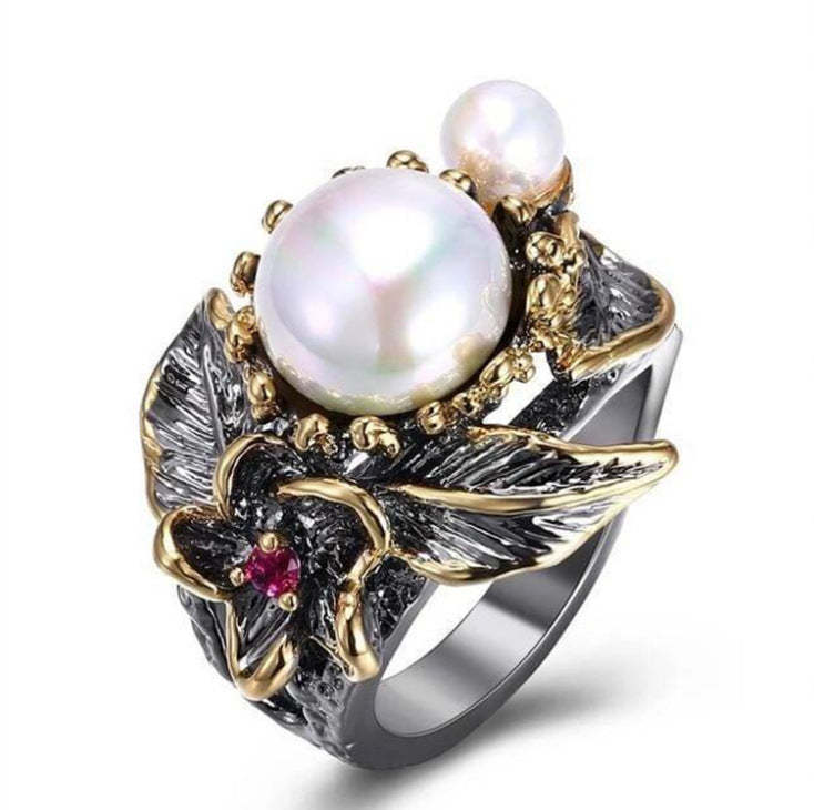 Flower Black Embellished White Akoya Pearl 18k Gold Plated Elegant Vin