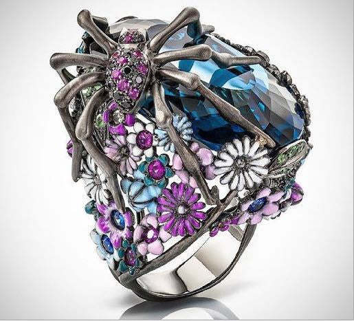 Multicolor Spider Flower Timeless Blue Oval Cut Moissanite Diamond 18k