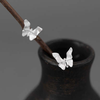Looking for the original butterfly pure silver beautiful natural fresh forest cute playful butterfly small earrings-Mix MIx Style
