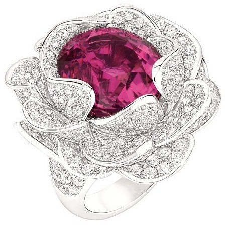 White & Pink 3D Flower Trendy Oval Cut Moissanite Diamond 18k White Go