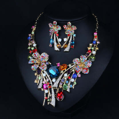 Embellished Vintage Flower Pendant Round Diamonds Luxury 18k Gold Plated Necklace & Earrings Jewelry Set | Mix Mix Style-Mix MIx Style