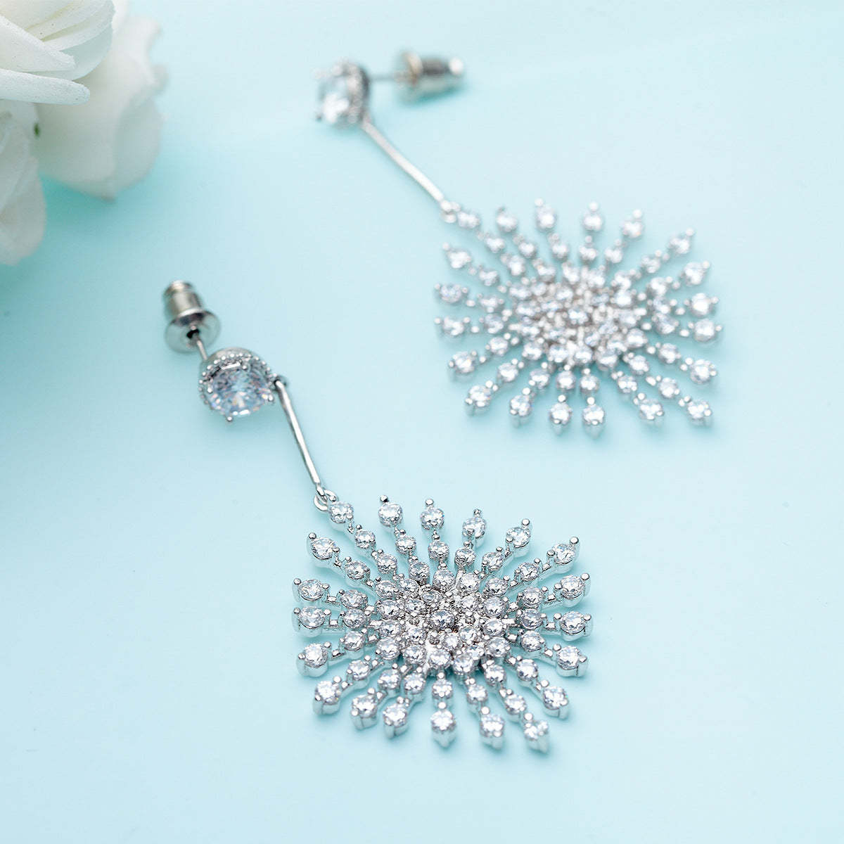 Snowflake Shaped Timeless White Moissanite Diamonds Luxury 18k White Gold Plated Vintage Drop Earrings | Mix Mix Style-Mix MIx Style