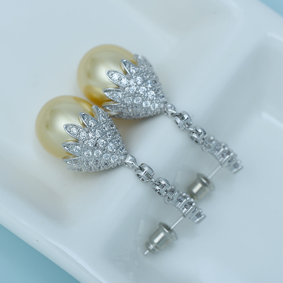 Flower White Akoya Pearl Timeless & Moissanite Diamonds 18k White Gold Plated Vintage Drop Earrings | Mix Mix Style-Mix MIx Style