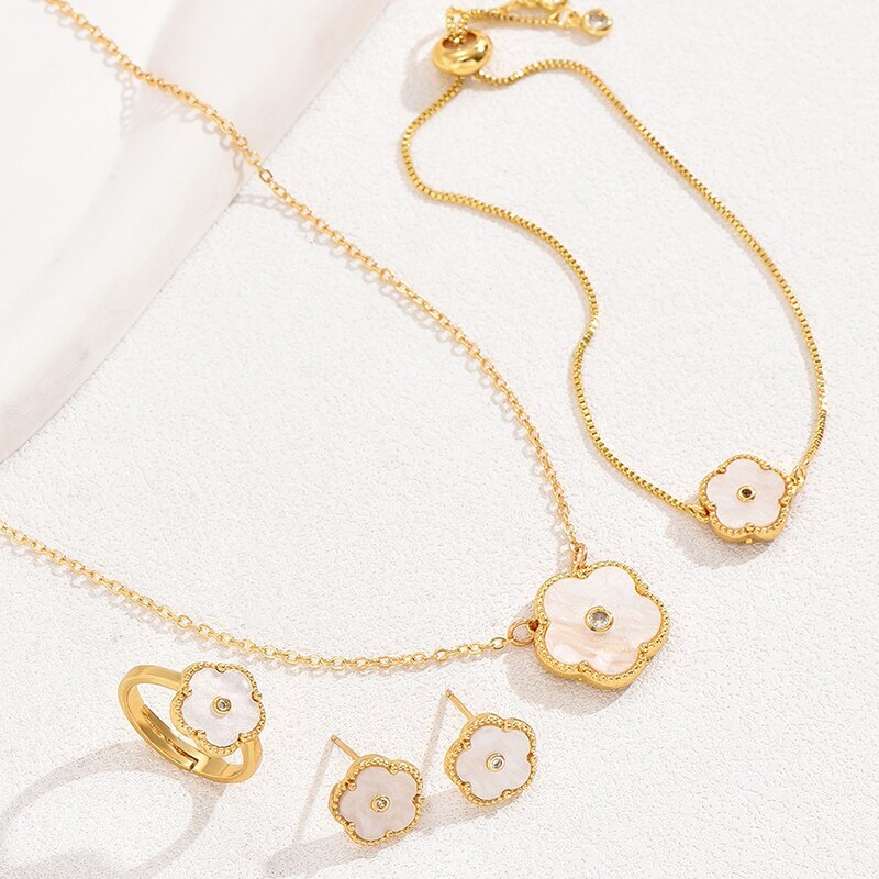 4 Pcs Vintage Flower Shape Jewelry Set - 18k Gold Plated With Moissanite | Mix Mix Style [Hot Seller]-Mix MIx Style