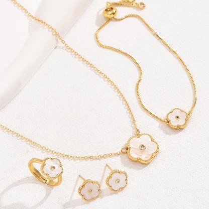 4 Pcs Vintage Flower Shape Jewelry Set - 18k Gold Plated With Moissanite | Mix Mix Style [Hot Seller]-Mix MIx Style