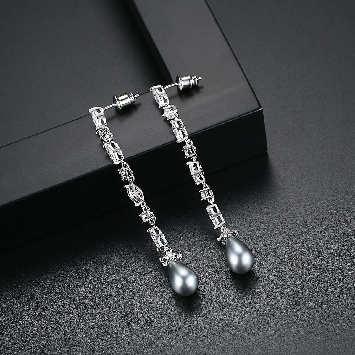 Drop Water White Moissanite Diamonds Elegant 18k Vermeil Gold Plated Vintage Retro Drop Earrings | Mix Mix Style-Mix MIx Style