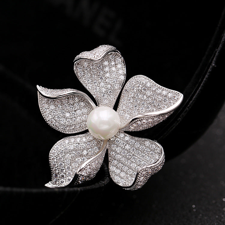 Korean version of all-match flower brooch female fashion personality pearl brooch inlaid zircon lotus pin sweater accessories-Mix MIx Style