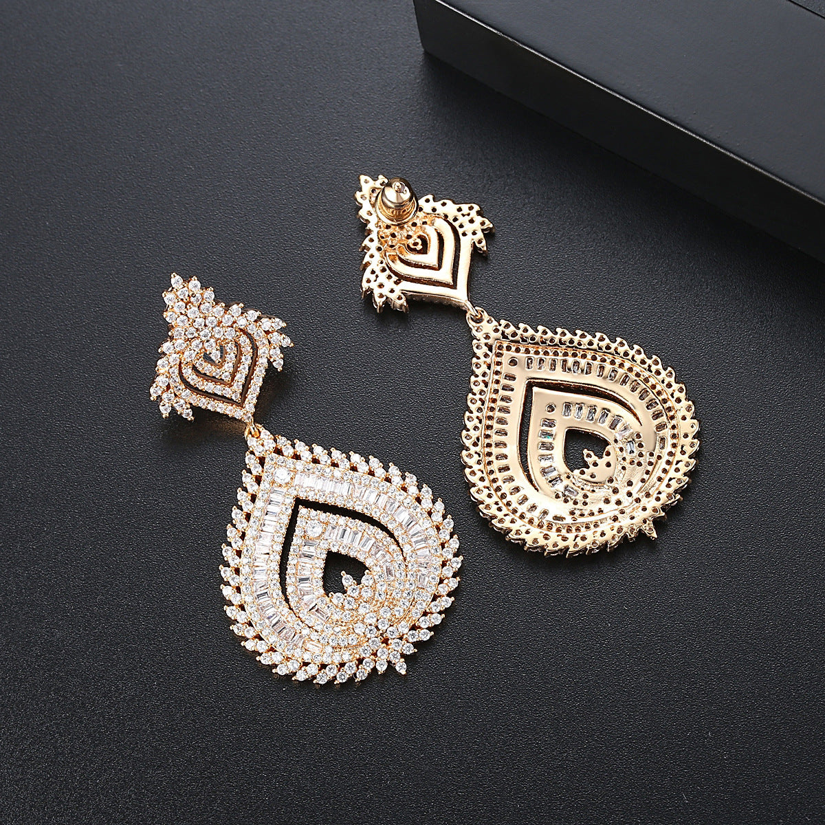 Black - White Timeless Moissanite Diamonds Elegant 18k White Gold Plated Vintage Retro Drop Earrings | Mix Mix Style-Mix MIx Style