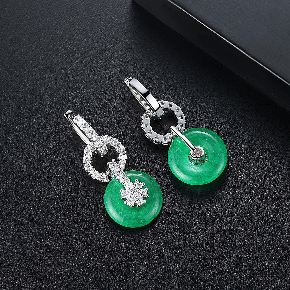 Green Circle Chain Shaped Moissanite Diamonds Luxury 18k White Gold Plated Retro Drop Earrings | Mix Mix Style-Mix MIx Style