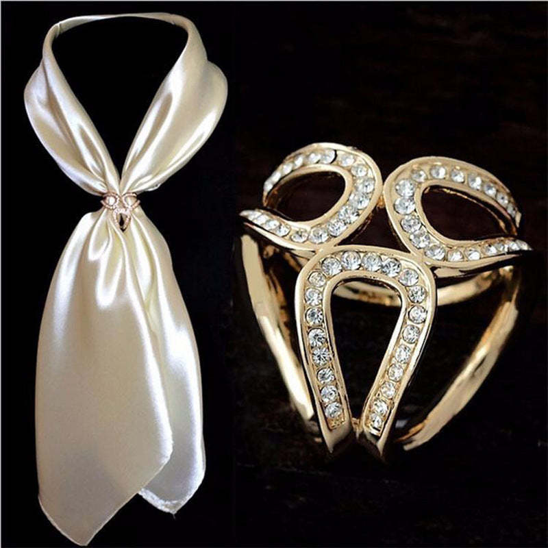 Foreign trade jewelry supply fashion three-dimensional three-ring diamond scarf buckle ladies shawl buckle accessories wholesale direct sales-Mix MIx Style